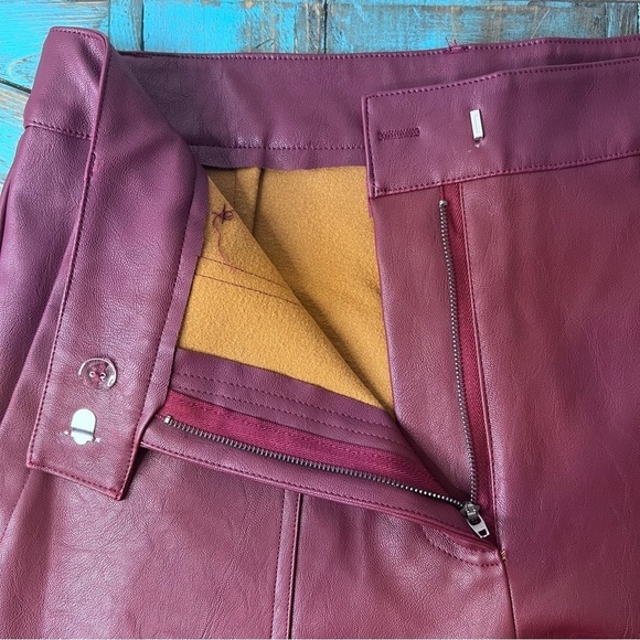 Y2K Forever 21 Burgundy Faux Leather Wide Leg Pants Size XL - Picture 7 of 13